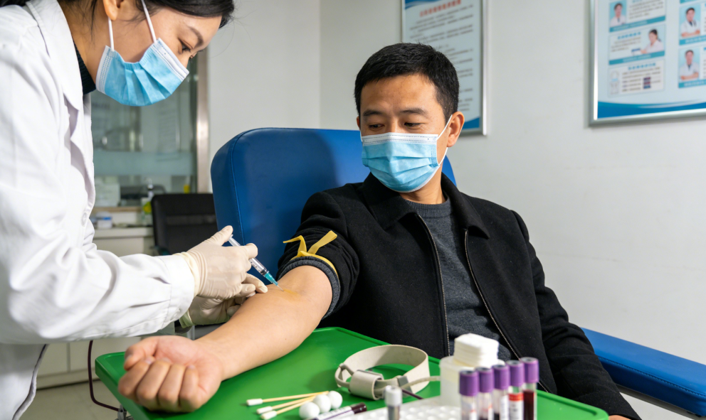 为什么癌症患者每次都要抽血检查？其中3个指标，非常关键